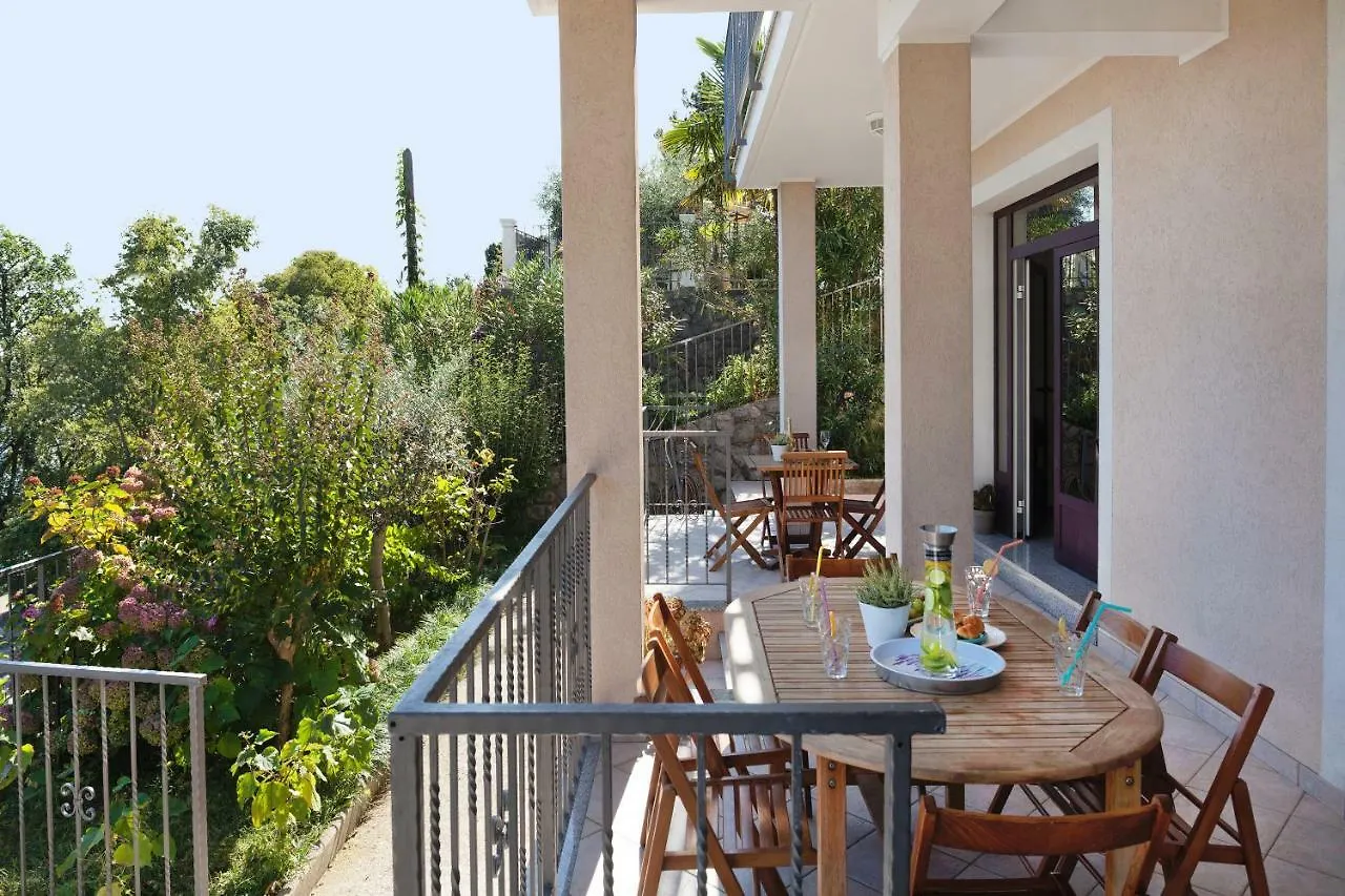 Apartment Villa Lidija Laurana 0*,